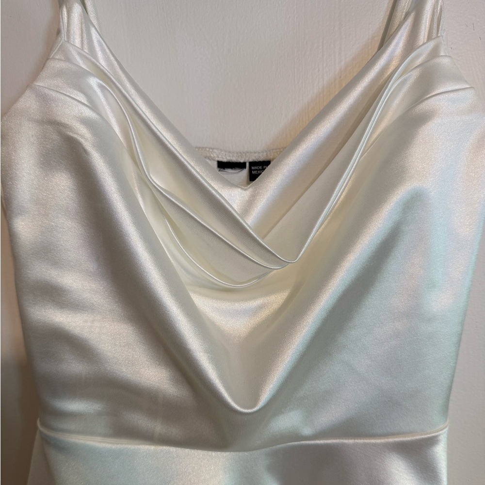 White Satin/Silky Dress - Picture 3 of 4